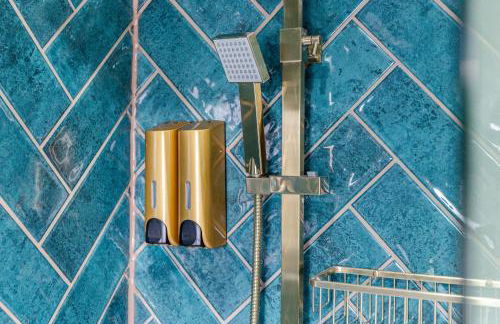 Amazonian Luxury Family Home MCR City Centre Etihad Free Parking - Foto 2