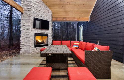 Crimson Creek Cabin - Hot Tub, Playset, Family-Friendly - Foto 34