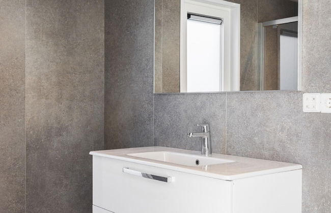 Lodge in Netherlands With Furnished Terrace - Photo 17