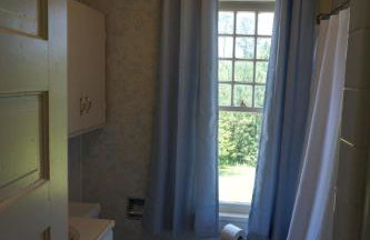 Renovated 1928 bungalow on a former asylum campus - Foto 48