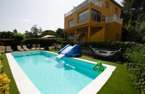 2 Private Abodes in One Magnificent Villa! - Foto 51