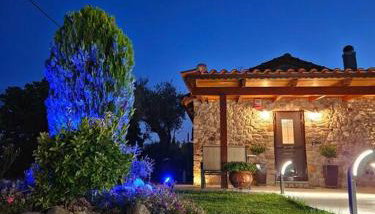 Patras stonehouse with large yard - Πέτρινο σπίτι με αυλή - Foto 3, Garden