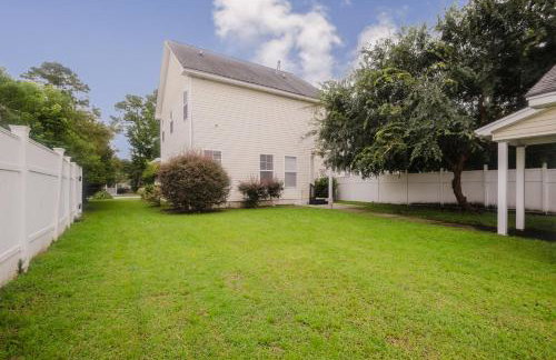 Happy in Old Town Bluffton - Photo 20