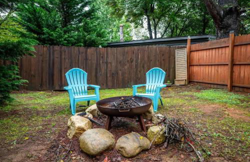 Serene Blue Ridge Mountain Stay in Luxe Tiny Home - Foto 18