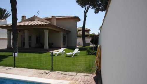 Moderno y amplio chalet, con piscina privada - Foto 3, Garden