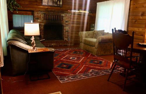 Cedar at Rainier Lodge (0.4 m from Mt.Rainier) - Photo 1