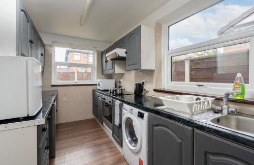 Comfy 3BR Home - Pool Table - Games - Sleeps 8 - Foto 7