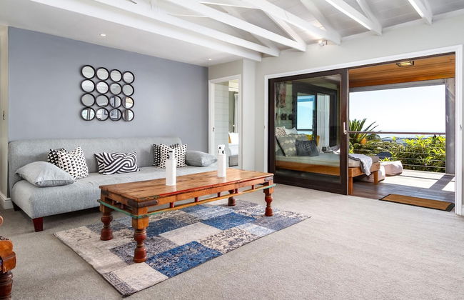 Spacious Apartment With Pool in Camps Bay - Photo 48