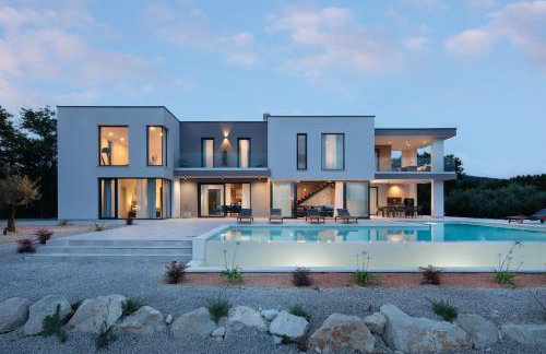 Villa KM 5 Bedroom with pool and garden - Foto 20