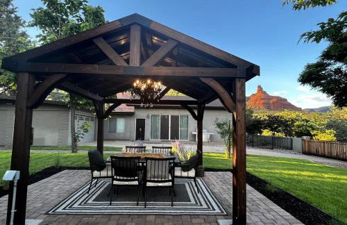 Sedona Uptown Gem!Large yard w grass and shade trees! Views!! NEW! BARREL SAUNA!!! Close to trails, walk to Uptown Sedona, restaurants and shopping - Foto 24