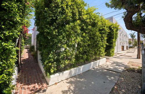 New Listing Midcity West Villa by Colby & Conrad - Foto 30