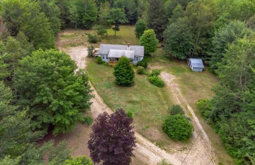 Chandler Hill Base Camp - Enjoy A Nature Getaway in this Rustic Home in the Mountains, 10 minutes from Sunday River Ski Mountain! home - Foto 25