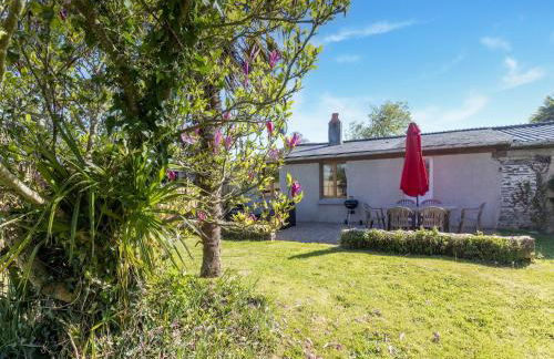 Charming Home with Orchard - Foto 27