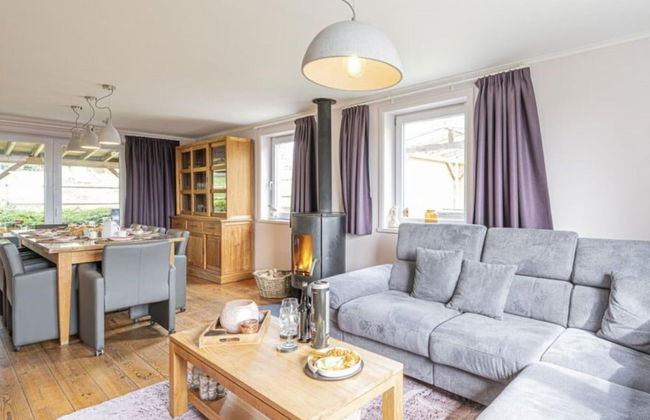 Quiet Villa with Hot Tub & Sauna - Foto 15