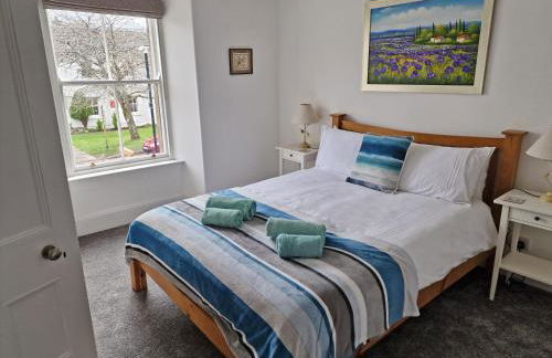 House - Sleeps 8 - Pets Ok - Parking - Foto 1