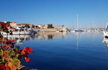 Exclusive on the beach - Foto 29