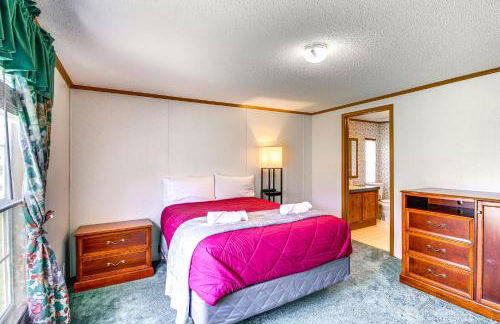 Valley View Lodge Rural Home in Bridgeport! - Foto 12