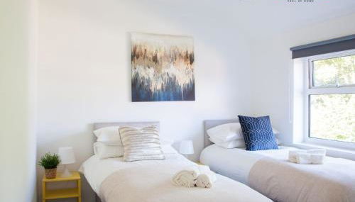 Spacious 7-Bed Home for Contractors & Families in St Helens - Foto 4, towels