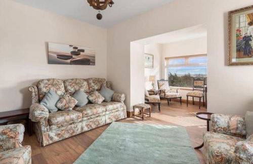 Pendine Sands Edith Villas - a luxury seaside home with beautiful sea views - Photo 44