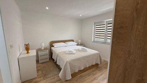 Viola Metković - Foto 1, towels, wardrobe