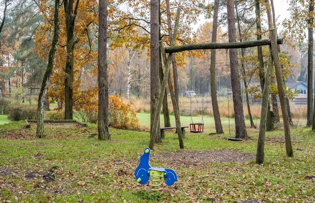 Family Bungalow by the Fen - Photo 25