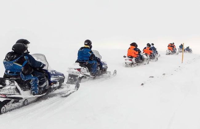 Giro in motoslitta sul ghiacciaio Langjökull - Foto 1