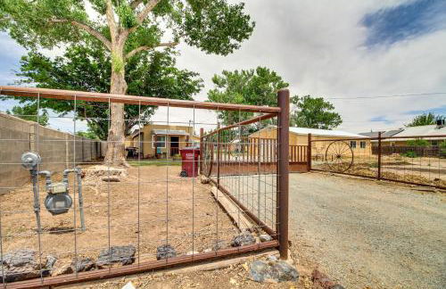 4 Mi to Rio Grande Bosque Farms Home with Patio! - Foto 24