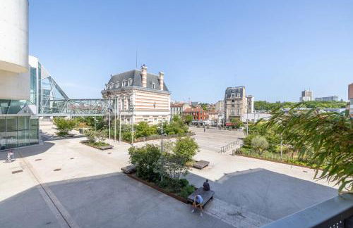 Modern Spacious flat with Terrace, Parking near Metro - Foto 10