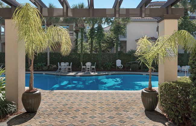 4BR Home, Private Pool, Steps From Beach, Minutes to Top Attractions - Foto 39