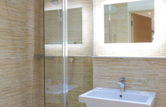 Railway Apartments - Photo 40