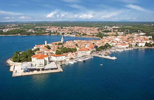 Apartment Susnjici 2 with Pool, Children Playground and Terrace - Photo 40