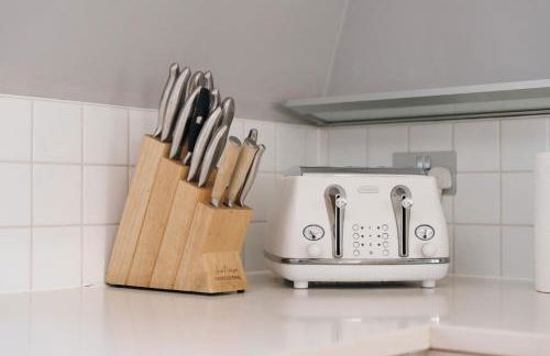 Stylish 2BR Retreat Steps from Kings Cross - Foto 11