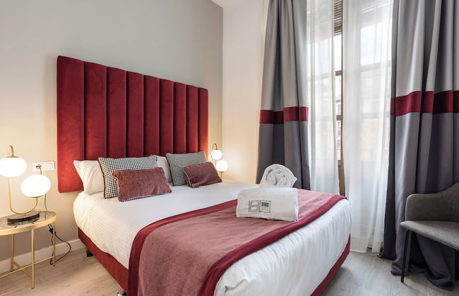 BIBO SUITES PLAZA NUEVA - Photo 20