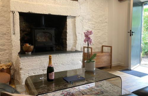 Beautifully Renovated Self-Contained Farm Cottage - close to beaches, North Berwick and the Golf Coast - Foto 1