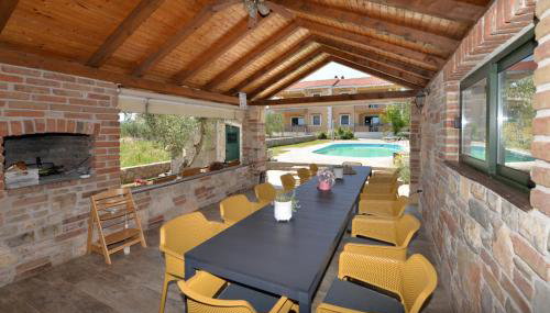 Eight-Bedroom Holiday Home In Pasman - Foto 2