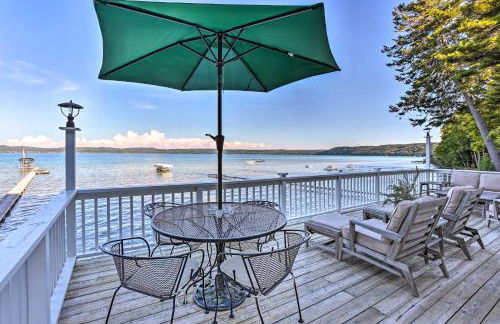 Updated Glen Arbor Cottage on Lake Dock and Mooring - Foto 1