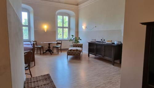 Schloss Kirchschönbach bei Prichsenstadt - Foto 3