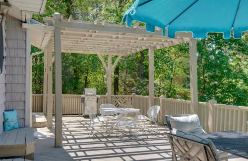 Scenic Smith Mountain Lake Getaway with Deck and Dock! - Foto 26