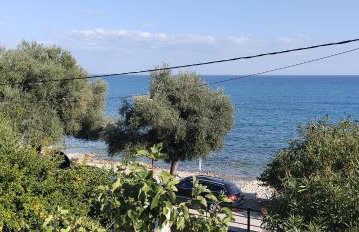 Δίπλα στο κύμα -Βeside the wave - Photo 12