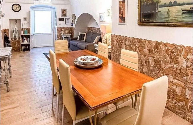 Dimora Luxori Santa Lucia Apartments - Foto 17