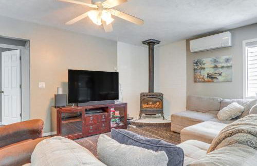 Private Hot Tub Deer Lake Home with Dock Access! - Foto 4