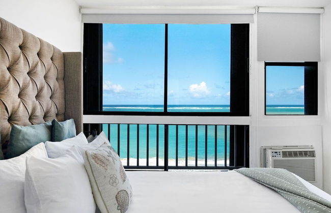 Maria Beach 1BDR Oceanfront Pool Parking - Photo 7