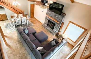 Lakefront-4BD3BA-Sleeps 12PP - Photo 35