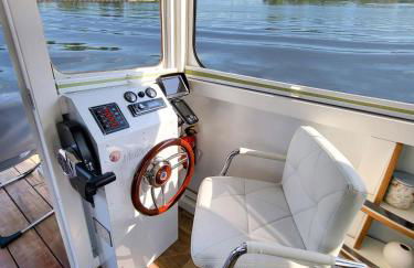 Hausboot FIONA im Yachthafen Berlin-Schmöckwitz auf der Spree und dem Müggelsee von Anfang April bis Ende Oktober - Photo 5