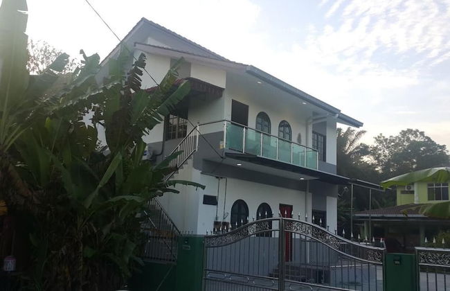 Mri Homestay Sg Buloh - 3 Br House Ground Floor With Centralised Private Pool - Foto 21