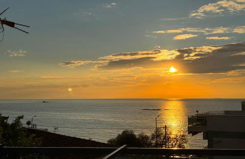 Panoramic Seaview Maisonette with Garden - Photo 1