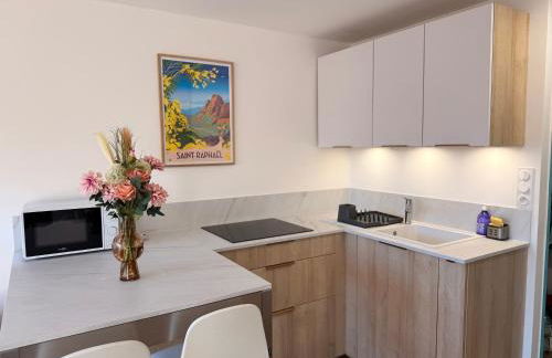 Le Petit Bleu Studio - Boulouris - Foto 7