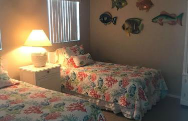 Beach Front San Marco 2 bedroom condo Venice Florida - Photo 7