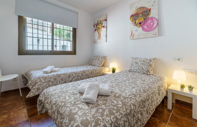 Sunny Tranquility With Pool - Foto 37