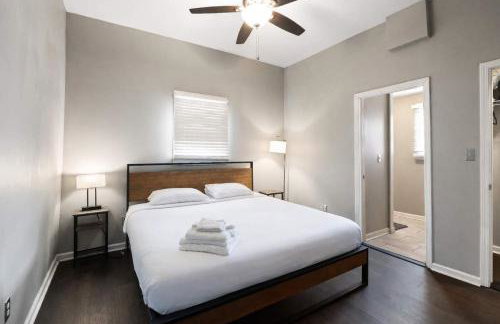 Historic CozySuites 4BR 2BA with a modern touch - Foto 9